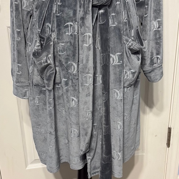 Juicy Couture Gray Robe - Picture 3 of 6